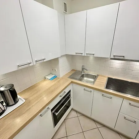 Apartment App 20-a126 *