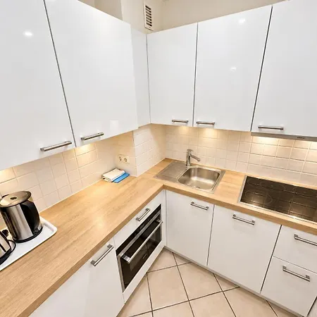 Apartment App 20-a126 *